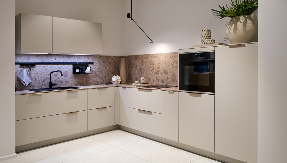 Beige hoekkeuken van Häcker