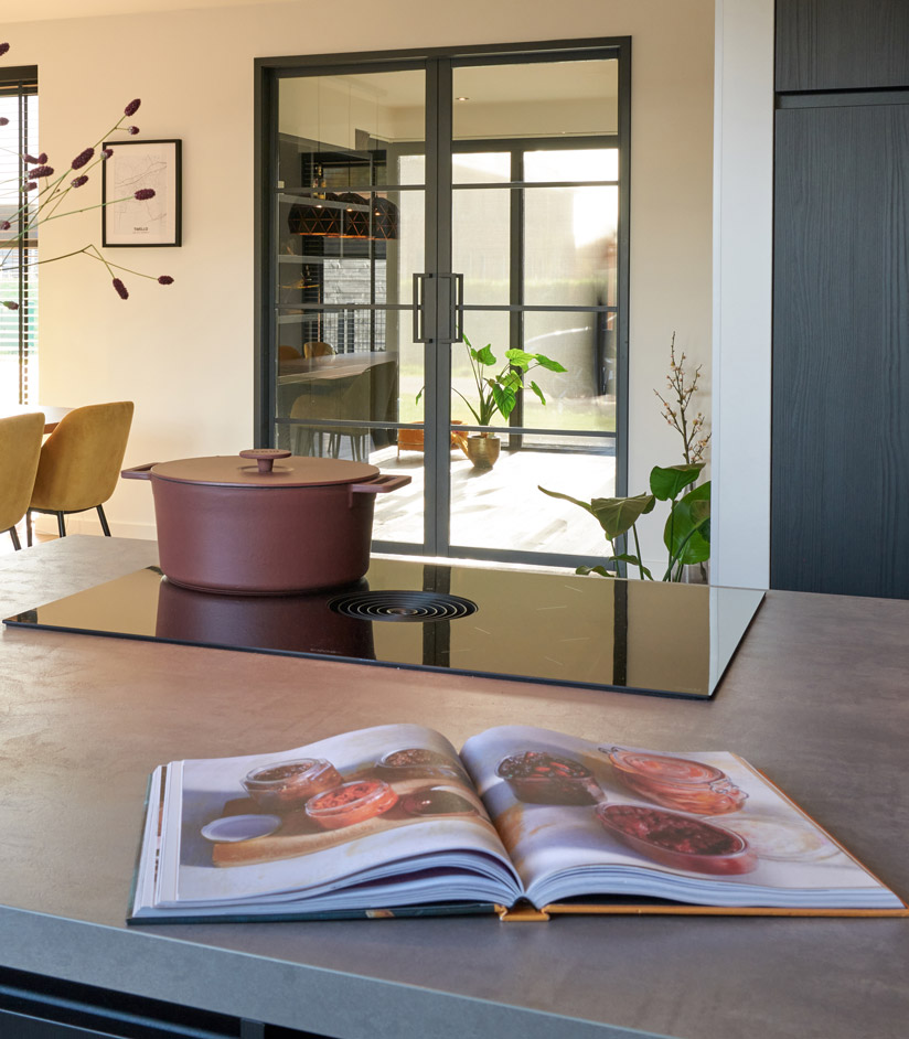Binnenkijken bij familie Beekman | BORA afzuiginstallatie | Satink Keukens Binnenkijken bij familie Beekman | BORA afzuiginstallatie | Satink Keukens