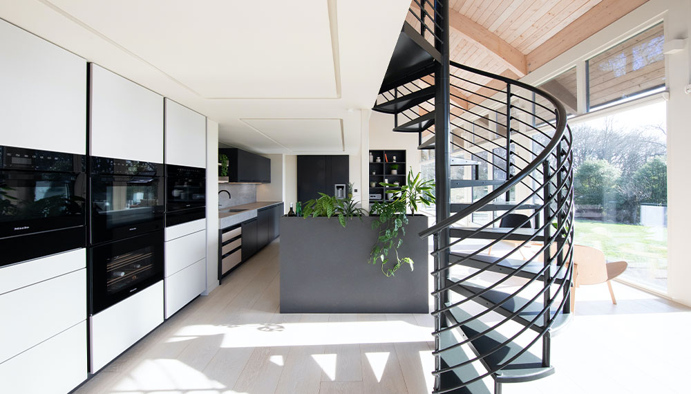 Veel keukenapparatuur SieMatic URBAN keuken | Satink Keukens Rijkelijk uitgeruste SieMatic URBAN keuken | Satink Keukens