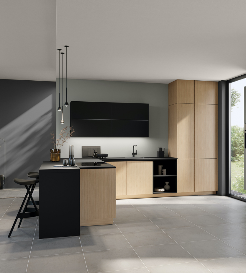 Houten L-keuken met zwart | Satink Keukens L-keuken met hout en zwart | Satink Keukens