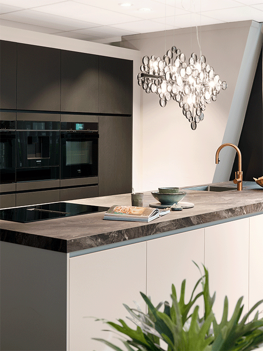 Keukenapparatuur uitgelicht | Satink Keukens Siemens keukenapparatuur en een Quooker kraan