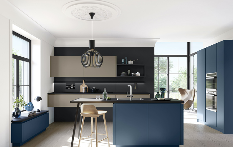 Moderne keuken met blauwe details | Satink Keukens Moderne keuken met blauwe details | Satink Keukens
