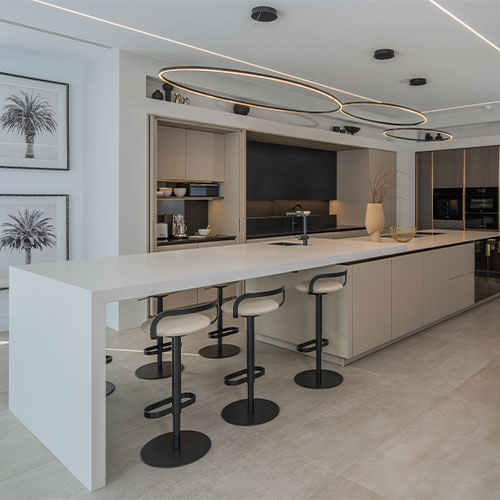 SieMatic PURE keuken met verlengd blad | Satink Keukens SieMatic PURE keuken met verlengd blad | Satink Keukens