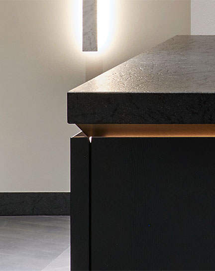 Verlichte greeplijst bij SieMatic SLX keuken